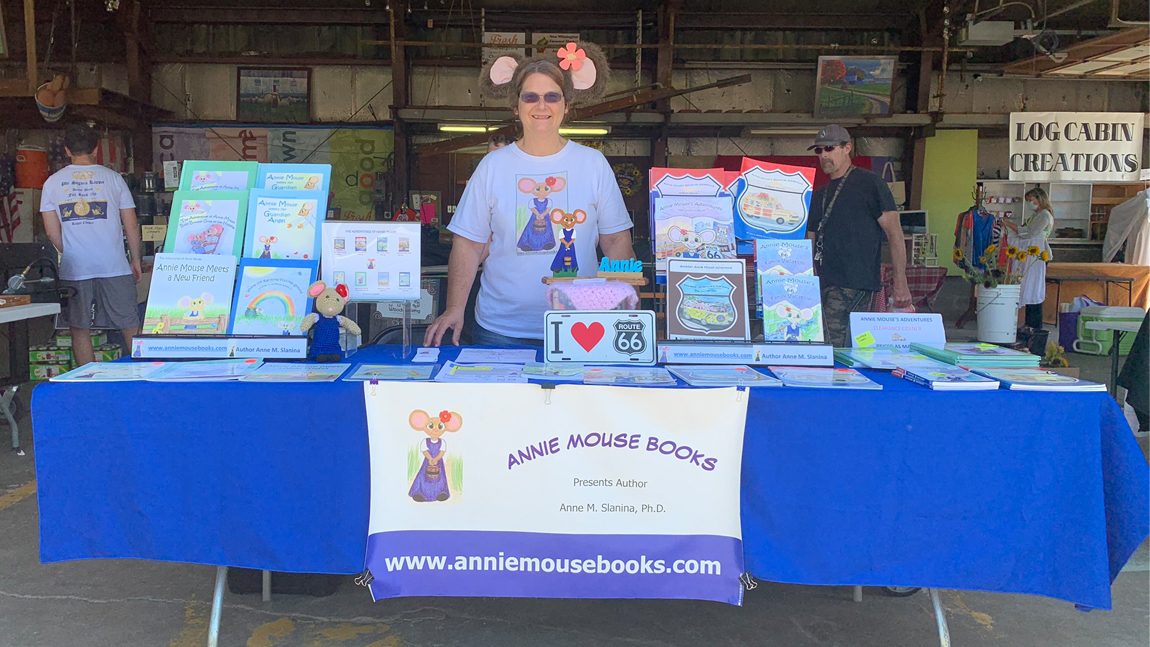 Annie Mouse Books