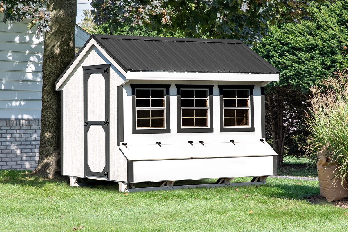Chicken Coop: Quaker Coup 7x10 with LP Siding - front view